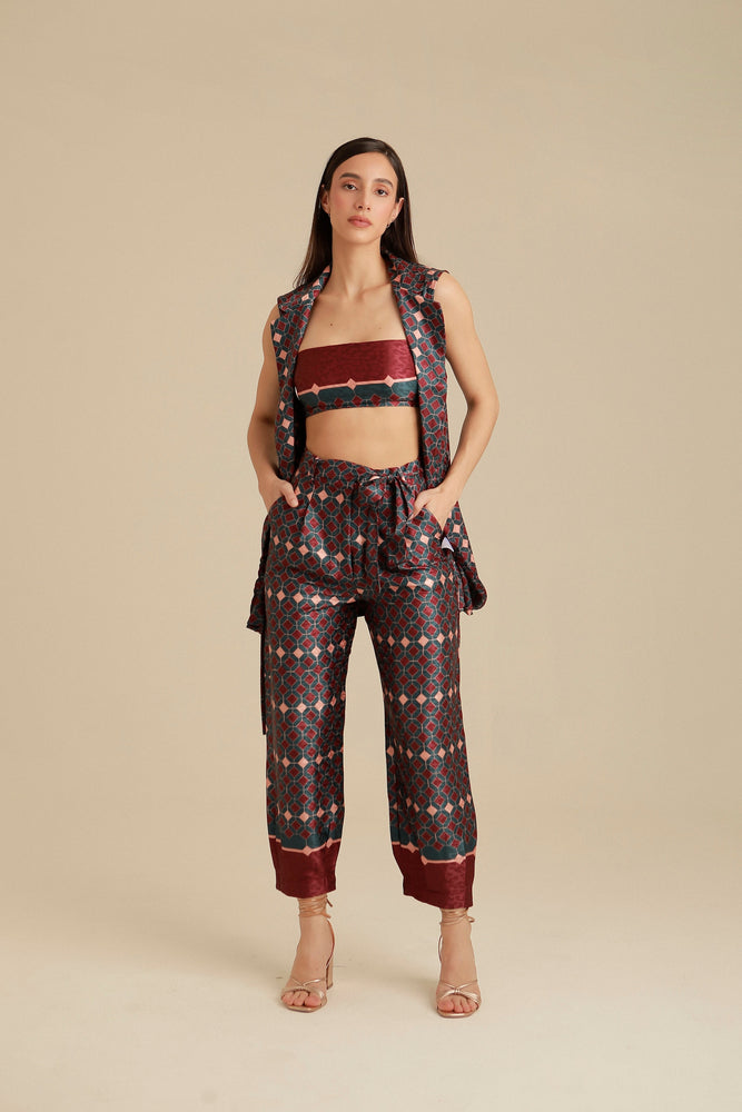
                  
                    ACAPULCO VEST
                  
                