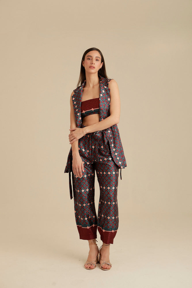 
                  
                    ACAPULCO VEST
                  
                